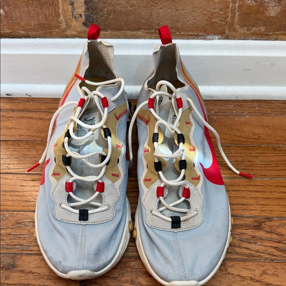 Nike Red and Cream Athletic Shoes - Picture 2 of 6